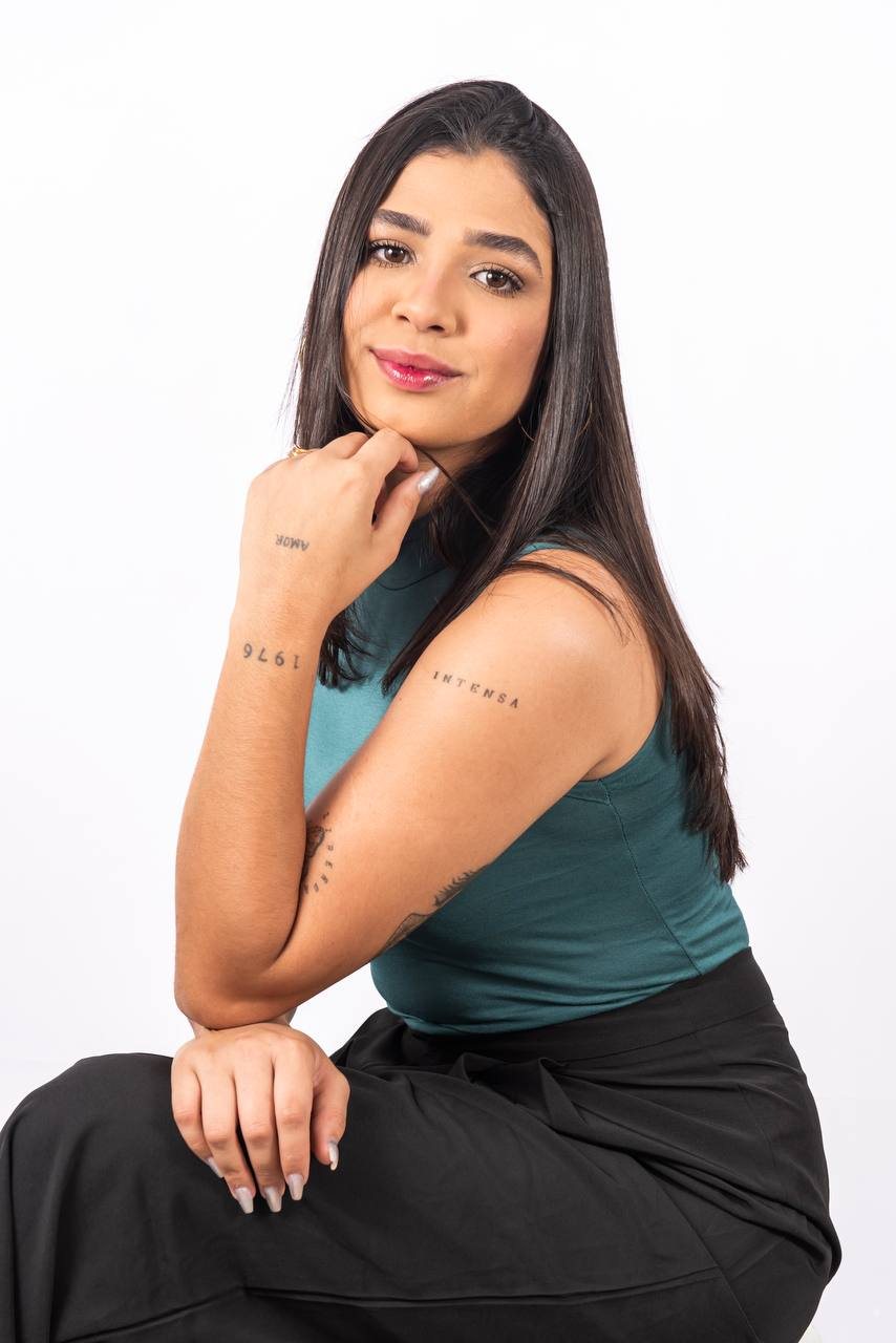 Retrato da nutricionista Mirella da Cal